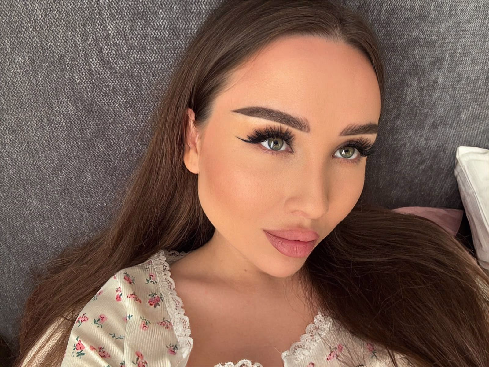 Mia